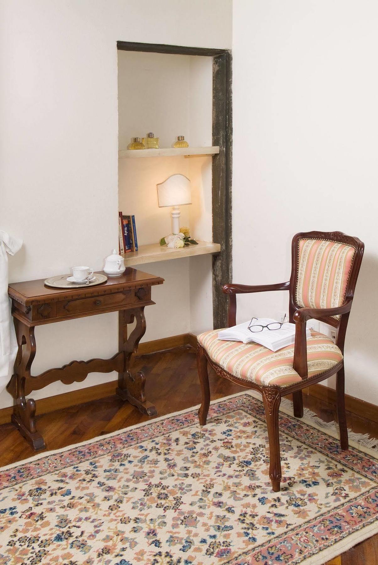 Accademia Residence Прато Екстериор снимка