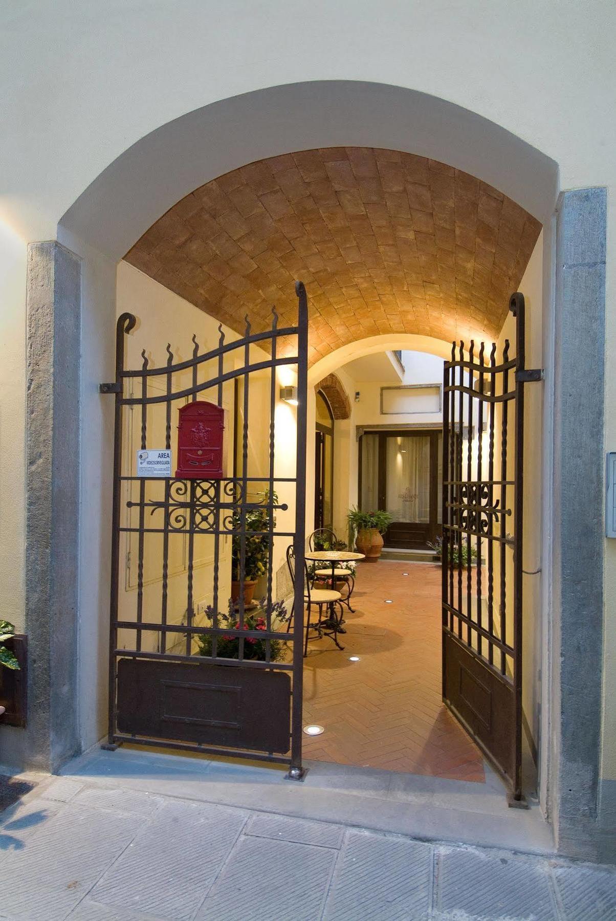 Accademia Residence Прато Екстериор снимка