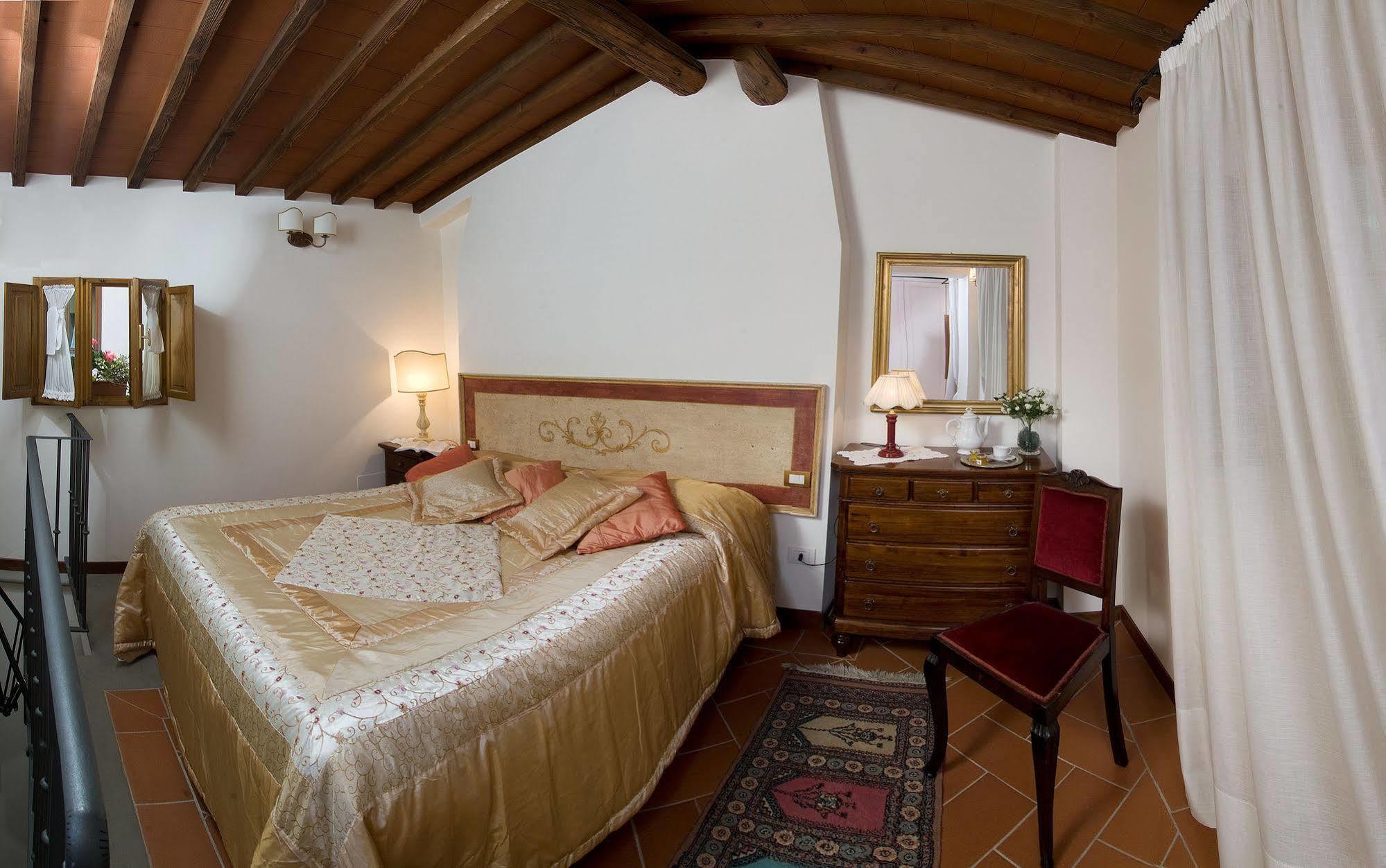 Accademia Residence Прато Екстериор снимка