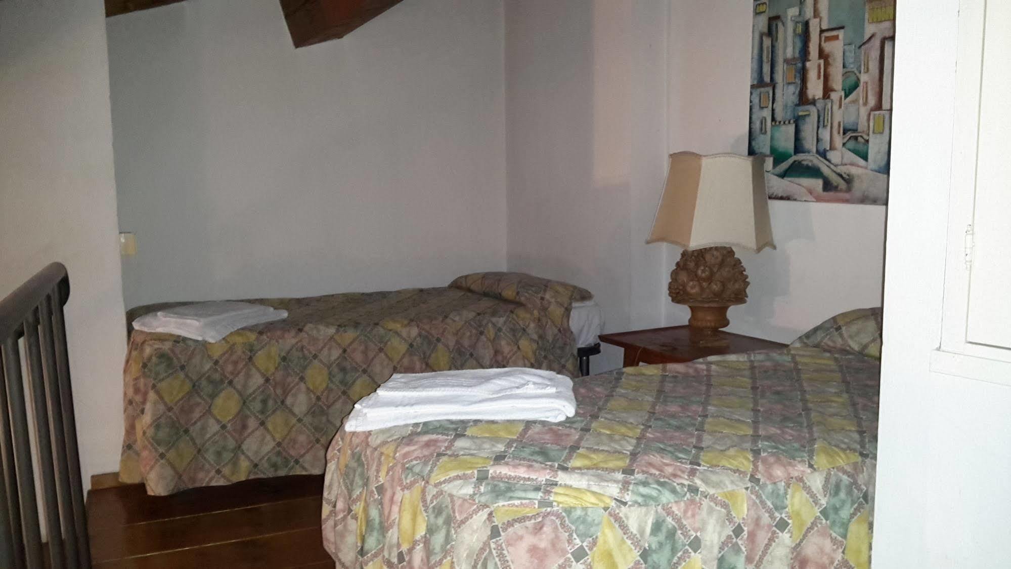 Accademia Residence Прато Екстериор снимка