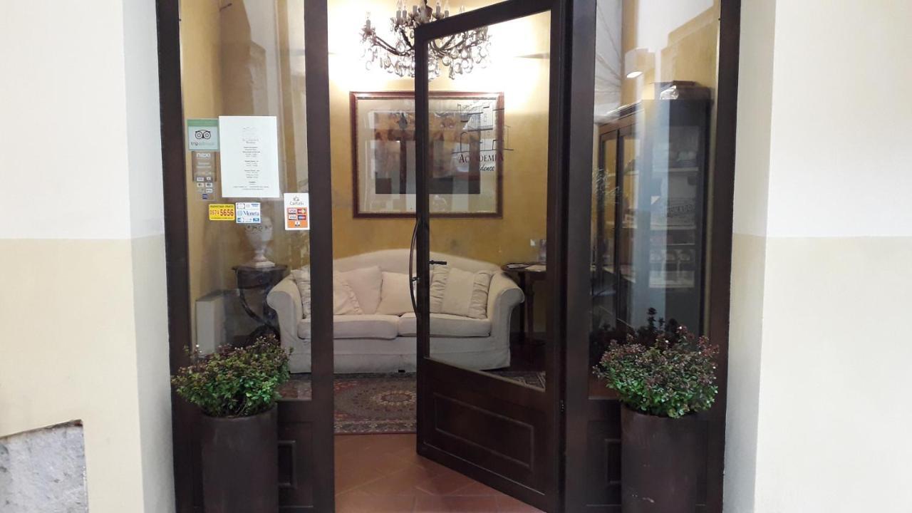 Accademia Residence Прато Екстериор снимка